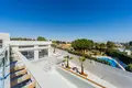 4-Schlafzimmer-Villa 285 m² Torrevieja, Spanien
