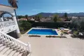 3-Schlafzimmer-Villa 359 m² lAlfas del Pi, Spanien