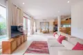 Villa mit 2 Schlafzimmern  Kerobokan Kelod, Indonesien