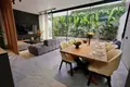 Stadthaus 3 zimmer 105 m² Kerobokan Kelod, Indonesien