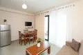 Apartamento vacacional con vistas al mar y alquiler diario en Vlora, al sur de Albania