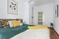 2 bedroom apartment 87 m² Warsaw, Poland