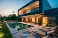 4 bedroom house 295 m² Makarska, Croatia
