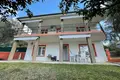 4 bedroom house 200 m² Bar, Montenegro