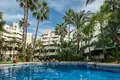 Mieszkanie 2 pokoi 160 m² San Pedro Alcantara, Hiszpania