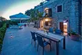 5 room house 330 m² Zrnovnica, Croatia