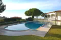 4-Schlafzimmer-Villa 300 m² Frankreich, Frankreich