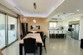 Penthouse 4 Schlafzimmer 304 m² in Koinoteta Agiou Tychona, Zypern
