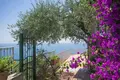Вилла 5 спален 200 м² La Serra, Италия