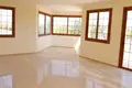 Villa de 4 dormitorios 365 m² Vasilia, Chipre del Norte