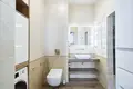 4 room apartment 120 m² Kopishche, Belarus