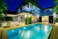 3 bedroom villa 300 m² Ban Bang Ku, Thailand