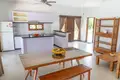 3-Schlafzimmer-Villa 305 m² Tumbak Bayuh, Indonesien