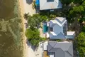 4 bedroom house 297 m² Sandy Bay, Honduras