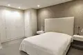Mieszkanie 3 pokoi 182 m² Dos Hermanas, Hiszpania