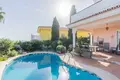 Haus 3 Schlafzimmer 303 m² Dos Hermanas, Spanien