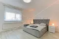 6 room house 300 m² Gradska cetvrt Brezovica, Croatia
