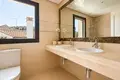 3 bedroom house 220 m² Dos Hermanas, Spain