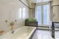 Mieszkanie 4 pokoi 108 m² Paryż, Francja
