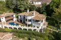 Haus 4 Schlafzimmer 450 m² Dos Hermanas, Spanien