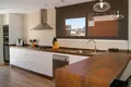 4-Schlafzimmer-Villa 226 m² Santa Pola, Spanien