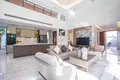 4-Schlafzimmer-Villa 268 m² Choeng Thale, Thailand