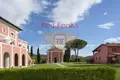Commercial property 1 600 m² in Grosseto, Italy