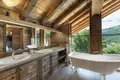 Chalet 6 bedrooms  in Les Allues, France