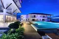 Kompleks mieszkalny Complex of furnished apartments with a swimming pool and a garden, 5 minutes away from beaches, Samui, Thailand