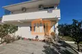 Casa 6 habitaciones 210 m² Bashkia Durres, Albania