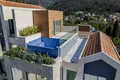 Таунхаус 2 спальни 240 м² Тиват, Черногория