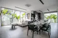 Вилла 4 комнаты 263 м² Sunthonphu, Таиланд