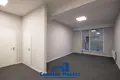 Oficina 3 habitaciones 71 m² en Minsk, Belarús