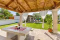 Haus 13 Schlafzimmer 681 m² Gespanschaft Küstenland-Bergland, Kroatien