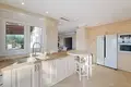 4 bedroom house 566 m² Dos Hermanas, Spain