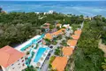 2 bedroom condo 127 m² West End, Honduras