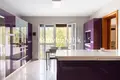4 bedroom house 229 m² Dos Hermanas, Spain