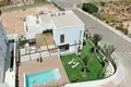 Вилла 4 спальни 270 м² Dehesa de Campoamor, Испания