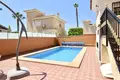 Villa de tres dormitorios 150 m² Orihuela, Španjolska
