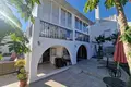 3 bedroom house 189 m² Dos Hermanas, Spain