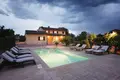 Casa 8 habitaciones 420 m² Grad Pazin, Croacia