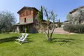 Commercial property 7 700 m² in Arezzo, Italy