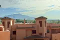 Mieszkanie 2 pokoi 81 m² Benahavis, Hiszpania