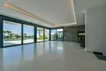 4-Schlafzimmer-Villa 562 m² Finestrat, Spanien