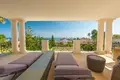 8 bedroom House 2 200 m² Marbella, Spain