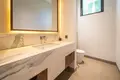 Вилла 4 спальни 1 600 м² Tegalinggah, Индонезия