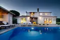 Вилла 4 спальни 220 м² Город Пула, Хорватия