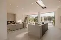4 bedroom house 302 m² San Pedro Alcantara, Spain