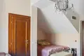 Вилла 5 спален 215 м² Муо, Черногория