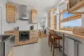 Mieszkanie 3 pokoi 104 m² Warszawa, Polska